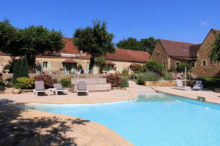 Hôtel pour 2 personnes, avec Terrasse ainsi que Jardin et Piscine à Meyrals