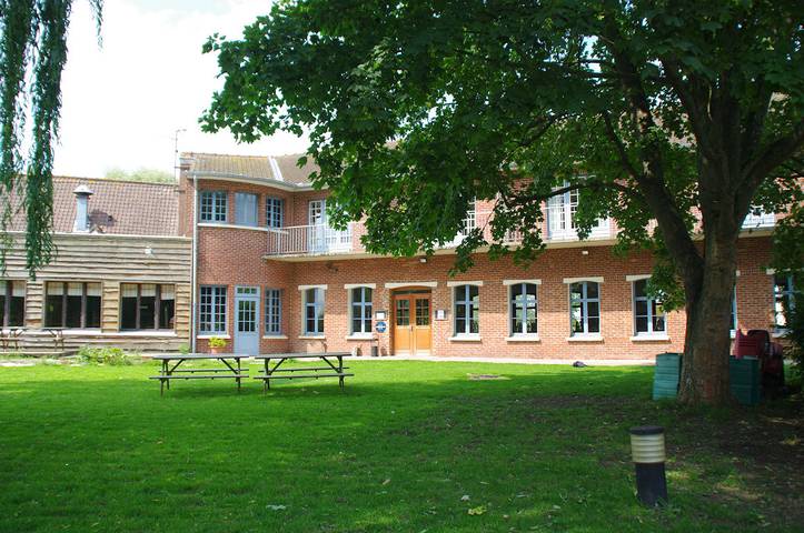 Gîte pour 31 personnes, avec jardin et terrasse