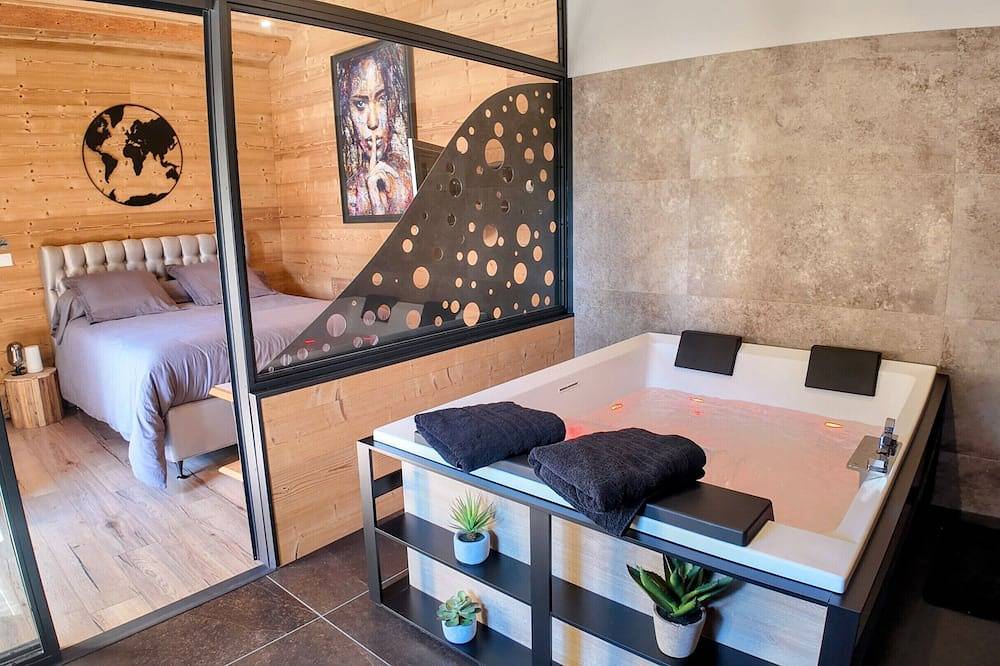Gîte-Romántico-Baño en la habitacion-Vista al campo in Luriecq, Montbrison