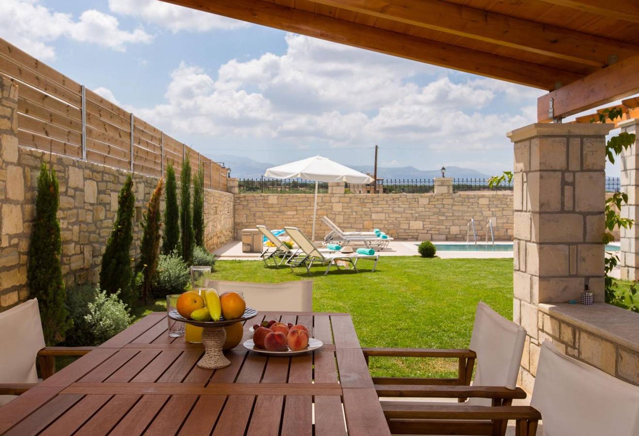 Villa Maria with private pool in Roumeli, Rethymno region