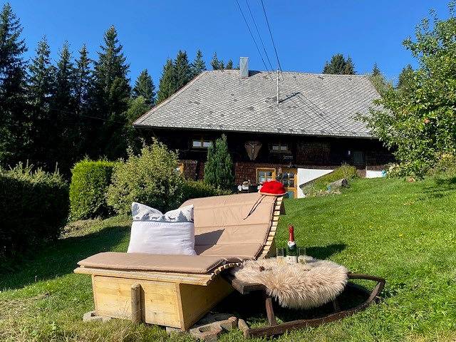 Ganze Ferienwohnung, Kanstingerhäusle  Ferienhaus - Nichtraucherferienhäusle, 140 qm, Gartenanlage, 3 Schlafräume, max. 9 Personen in Furtwangen, Mittlerer Schwarzwald