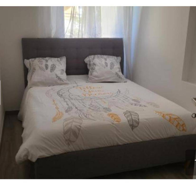 Appartement entier, Two-Bedroom Apartment in Annemasse, Région de Saint-Julien-en-Genevois