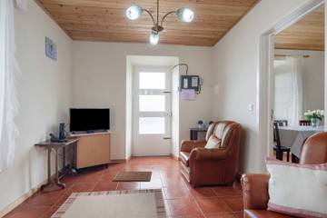 Villa for 3 Guests in Ginetes, São Miguel, Picture 3
