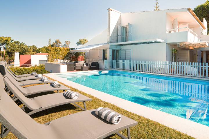 Villa para 10 pessoas, com jardim e varanda em Carvalhal