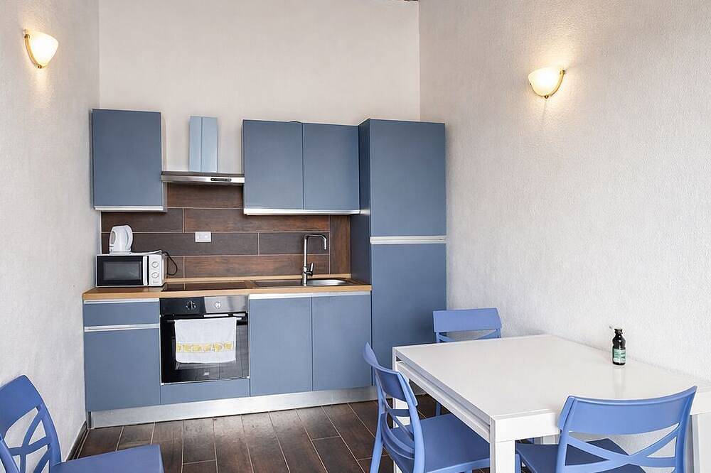 Cozy apartment surrounded by nature, with terrace and veranda in Palmadula, Sassari