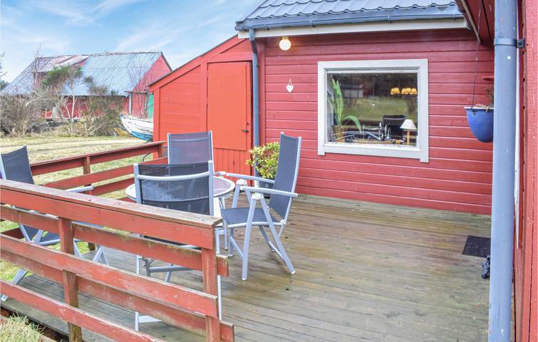 Ferienhaus für 7 Personen mit Garten in Austrheim