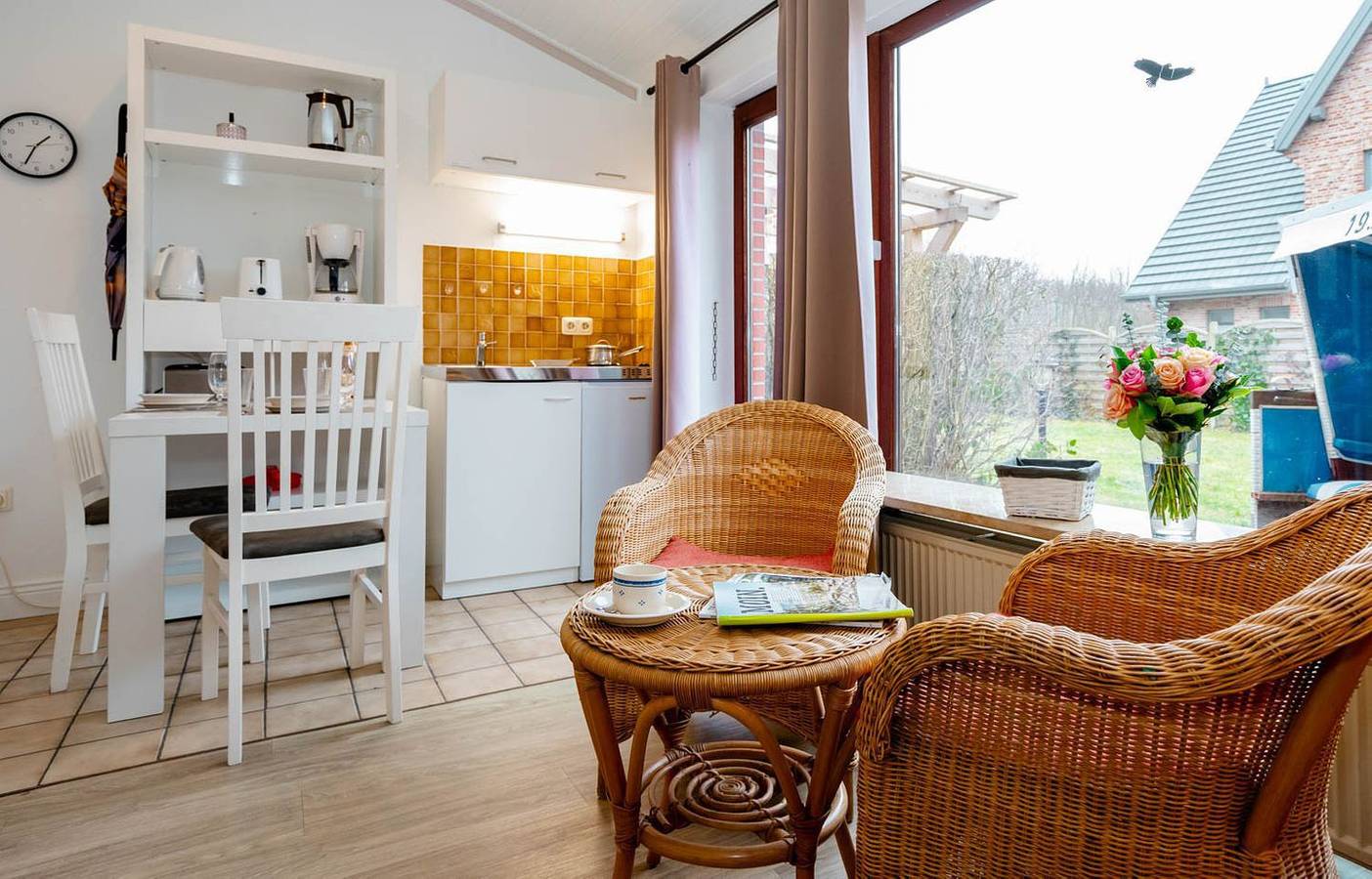 Ganze Wohnung, Die ebenerdige Ferienwohnung Krabbe liegt im ruhigen alten Westerländer Ortskern in Sylt (Gemeinde), Sylt