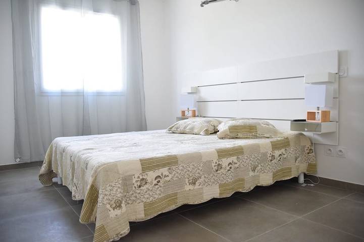 Location de vacances pour 6 personnes, avec jacuzzi ainsi que jardin et terrasse, animaux acceptés à Saint-Just - 2