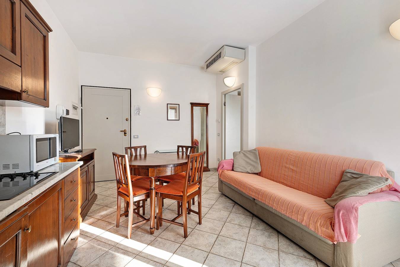 Appartamento intero, Appartamento "11 Mehari" adatto agli animali domestici con balcone e Wi-Fi in Varigotti, Comune di Finale Ligure