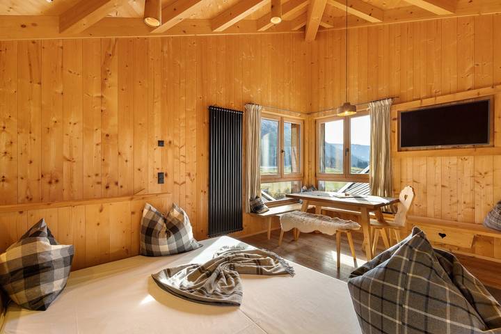 Ganze Wohnung, Apartment 'Blasla Sterngugga' mit Bergblick, privater Terrasse und Wlan in Villgratner Berge, Gsies