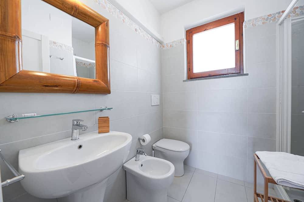 Appartamento intero, Bilocale Pianosa primo piano in Spiaggia Fetovaia, Campo nell'Elba