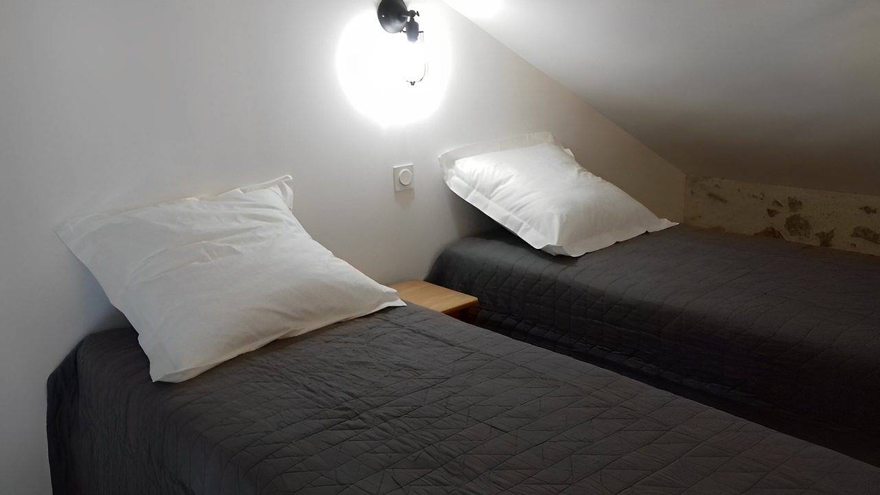 Chambres d'hôtes les Carmes - Chambre Lorette in La Flocellière, Fontenay-le-Comte