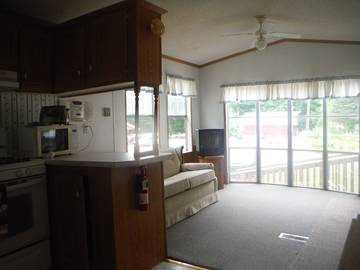 Mobile Home for 4 People in Lake Michigan, Michigan, Photo 1