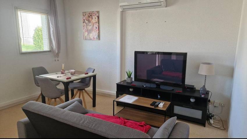 Gîte pour 2 personnes, avec Balcon ainsi que Terrasse et Vue à Rouffiac-Tolosan