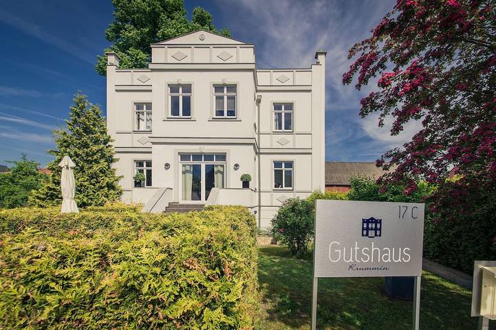 Ganze Wohnung, 3. Romantisches Usedom-Versteck Windröschen - Gutshaus Krummin Usedom in Krummin, Usedomer Norden