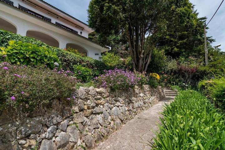 Casa de férias para 10 pessoas, com jardim e piscina em Sesimbra
