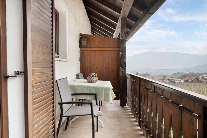 Stanza per 2 persone, con balcone e giardino - 1