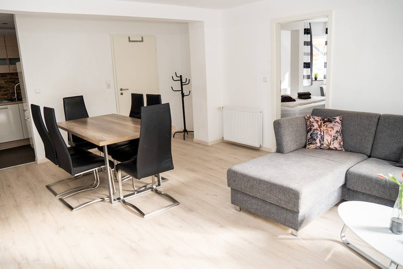 Ganze Wohnung, 'Villa Nordhang - Apartment 2' mit Bergblick, Terrasse und Wlan in Winterberg, Hochsauerlandkreis