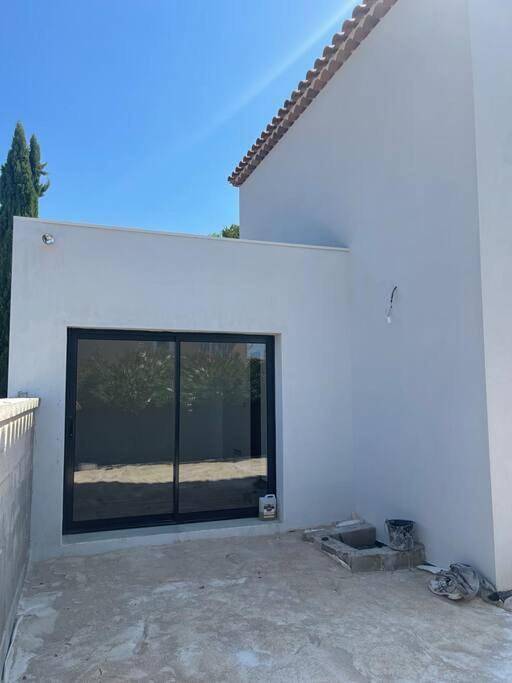 Villa pour 8 personnes, avec terrasse ainsi que vue et piscine à Les Pennes-Mirabeau - 2