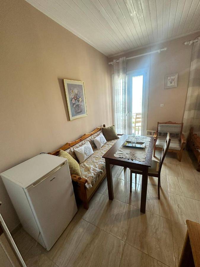 Last minute apartment voor 3 personen, met balkon en uitzicht in Lesbos
