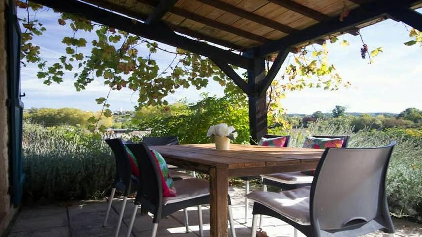 Cottage pour 2 personnes, avec piscine et jardin, animaux acceptés à Cahuzac