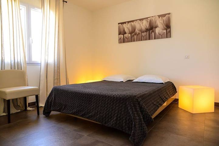 Location de vacances pour 8 personnes, avec terrasse et jardin à Oletta - 2