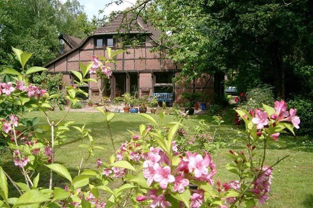 Ganze Wohnung, Wohnung Nr. 1 - Ferienwohnung Kyalami in Wiefelstede, Ammerland