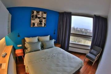 Appartement De Vacances pour 4 Personnes dans Puteaux, Hauts-de-Seine, Photo 1