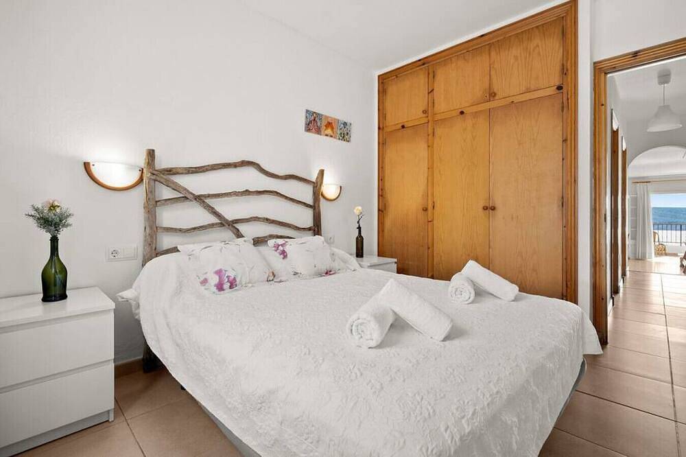 Apartamento entero, Apartment with 3 Bedroom - great seaview in Fornells, Es Mercadal