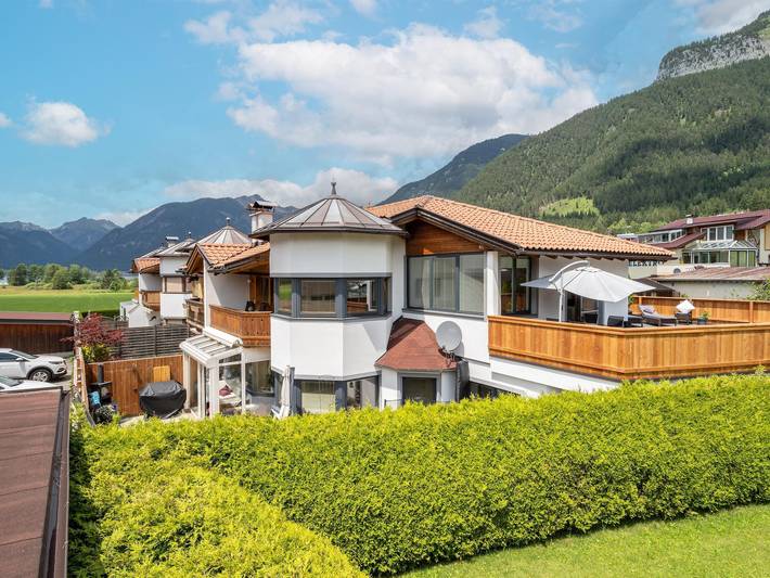 Ferienwohnung für 4 Personen, mit Seeblick und Ausblick sowie Balkon, kinderfreundlich in Eben am Achensee - 2