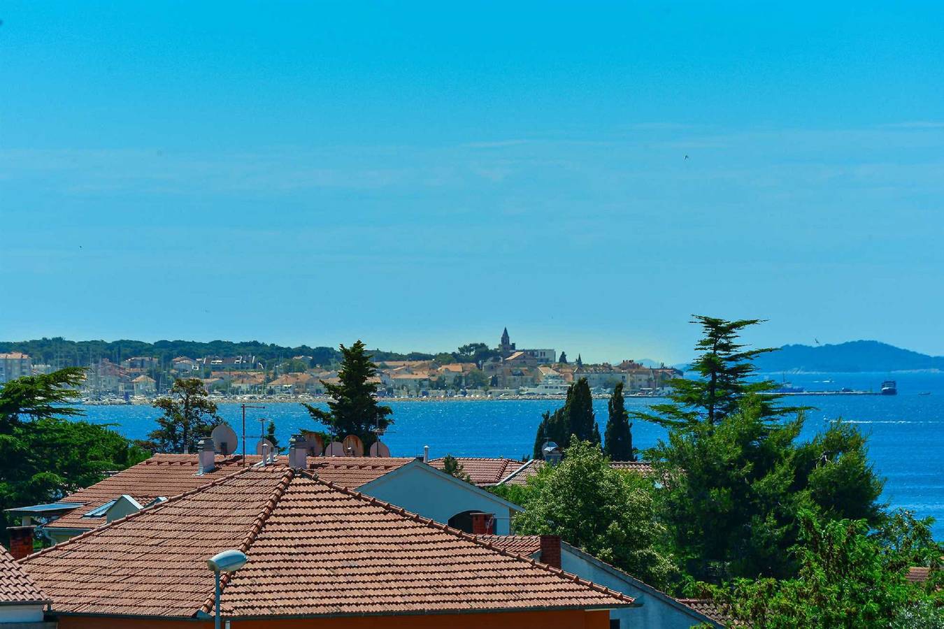 Ganze Wohnung, Penthouse Laudato with jacuzzi in Plaža Morovička, Općina Sveti Filip i Jakov