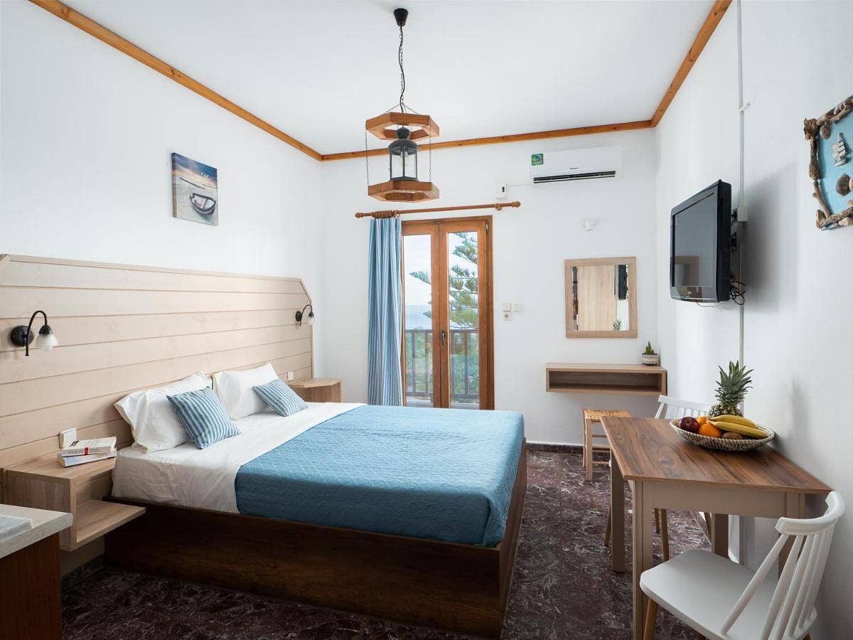 Spiros-Soula Family Hotel & Apartments in Lygaria, Achlada