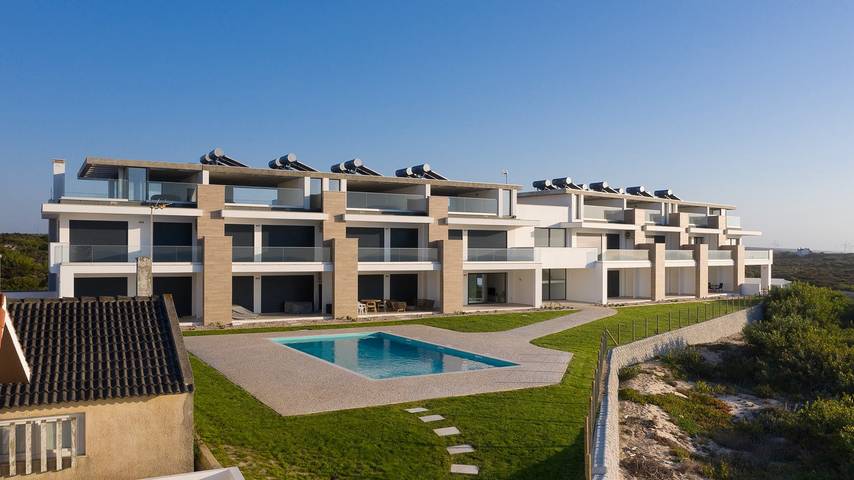 Gîte pour 4 personnes, avec balcon et piscine dans Praia De Vale Furado Pataias - 2