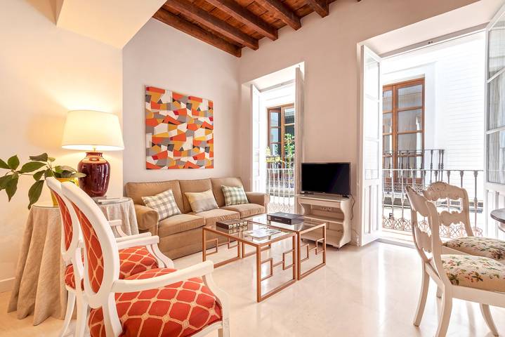 Apartamento para 8 personas, con Balcón y Terraza en Santa Cruz (Sevilla)
