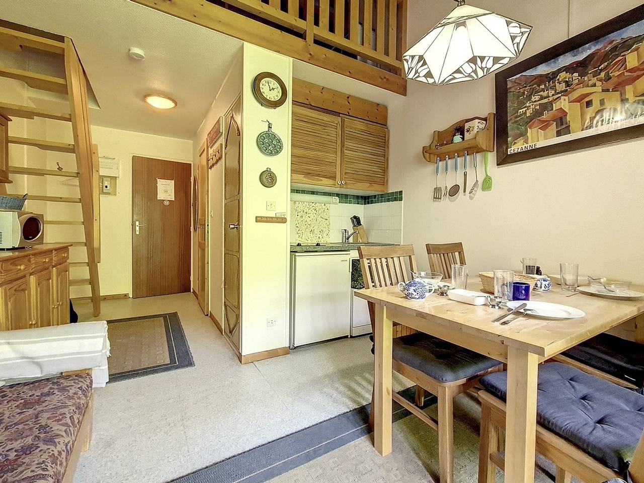 Apartamento entero, Apartamento funcional cerca de las pistas con balcón y garaje cubierto in Les Menuires, Saint-Martin-de-Belleville