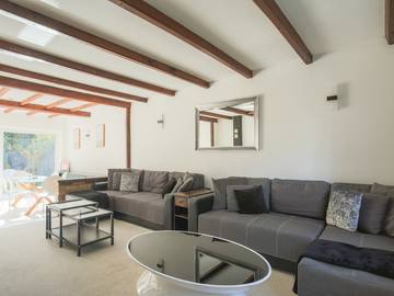 Glamping for 10 People in Colne Valley Park, South East England, Photo 1