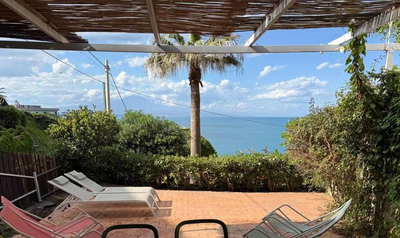 Ferienhaus für 4 Personen, mit Terrasse und Ausblick