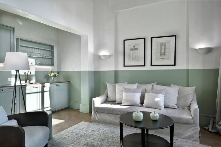 Villa for 6 people, with balcony in Athens