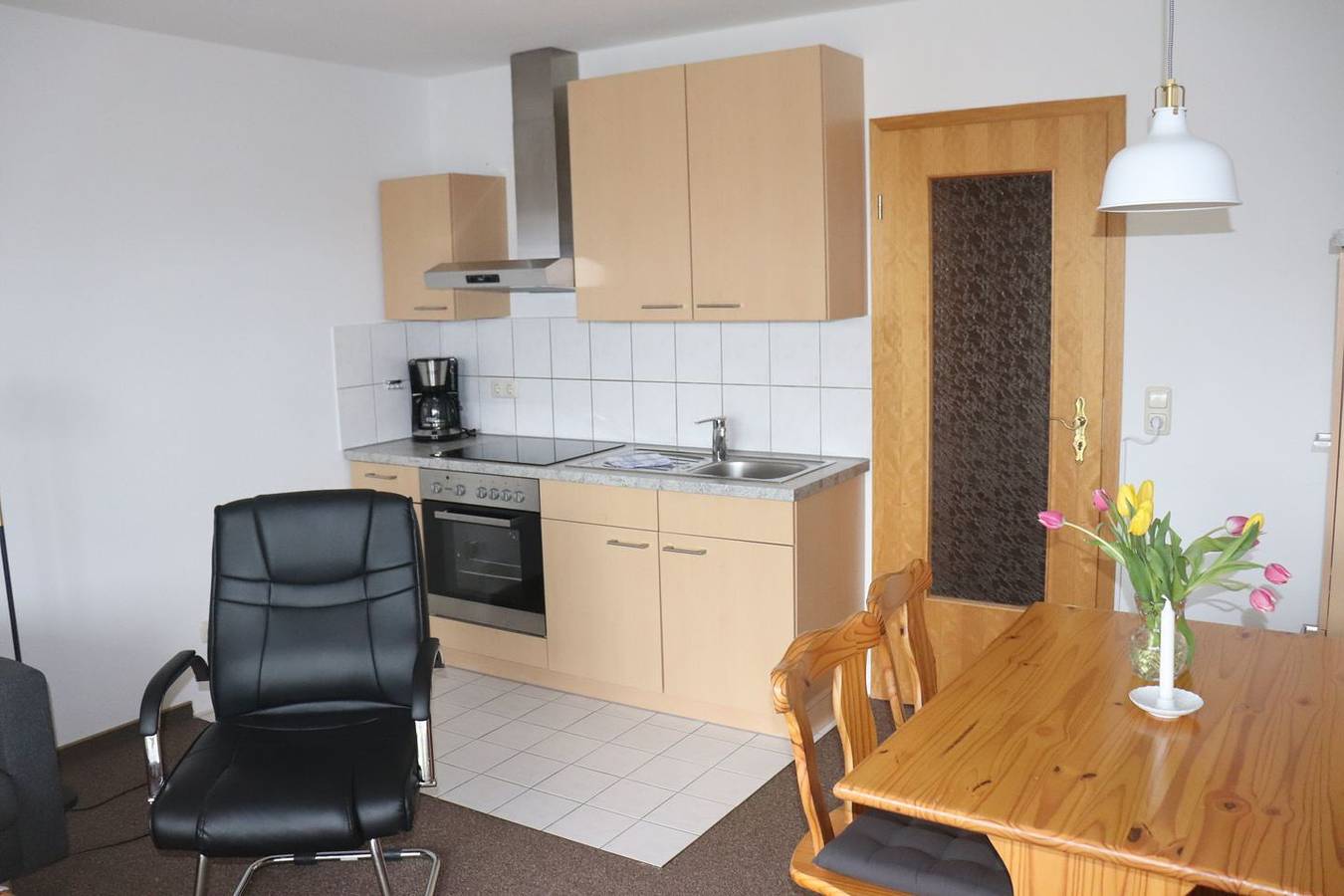 Ganze Wohnung, Erdgeschoss Fewo mit Südterrasse und wunderschönen Hafen und Boddenblick - Ella in Wieck am Darß, Fischland - Darß - Zingst