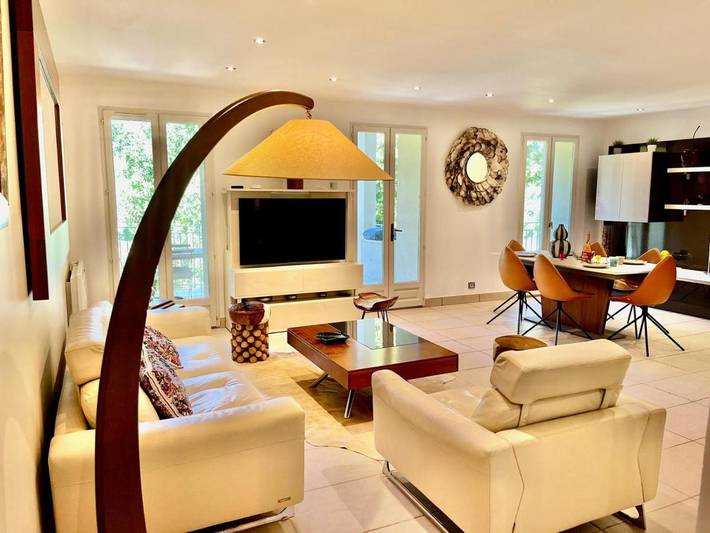 Appartement de vacances pour 6 personnes, avec piscine et balcon
