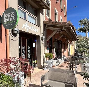 Hôtel pour 3 personnes, avec terrasse à Tournon-sur-Rhône