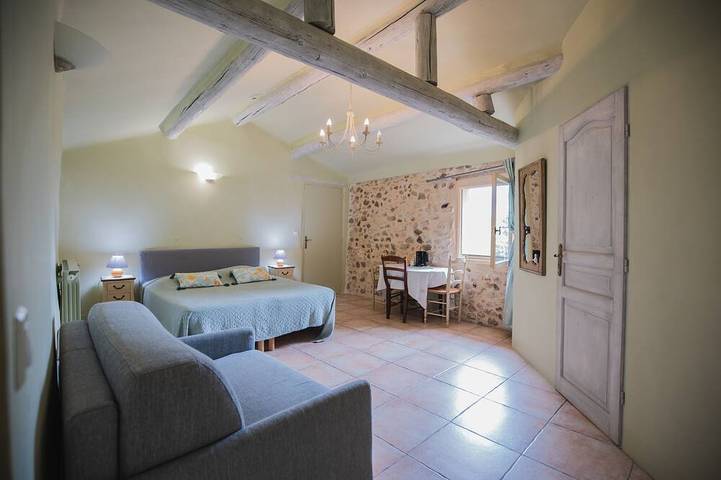 Location de vacances pour 30 personnes, avec jardin, animaux acceptés à Gargas - 2