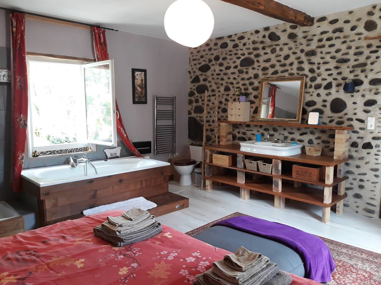 Maison Mignaquy france in Charritte-de-Bas, Oloron-Sainte-Marie region