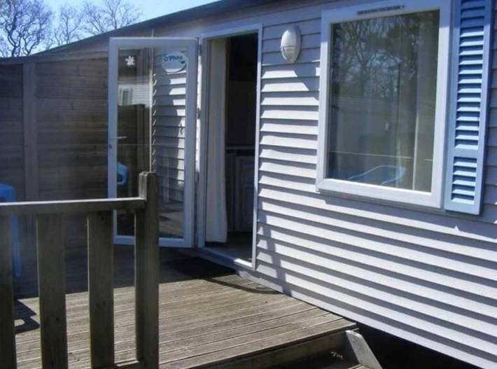 Camping pour 8 personnes, avec jacuzzi et piscine ainsi que bassin pour enfant et terrasse à Les Moutiers-en-Retz - 2