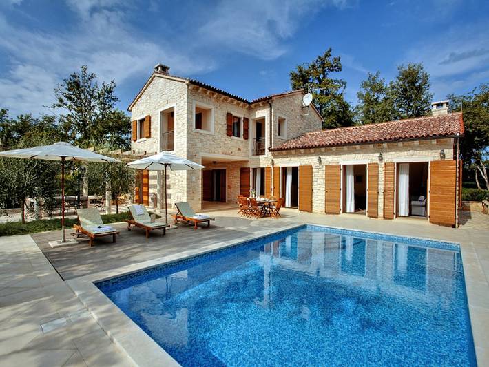 Ferienhaus für 8 Personen, mit Terrasse und Sauna sowie Whirlpool und Garten - 1