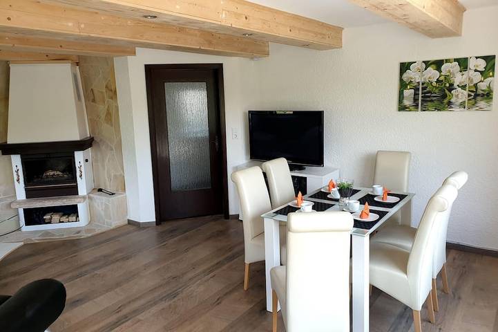 Ferienwohnung für 5 Personen, mit Balkon und Garten sowie Sauna in Festung Königstein