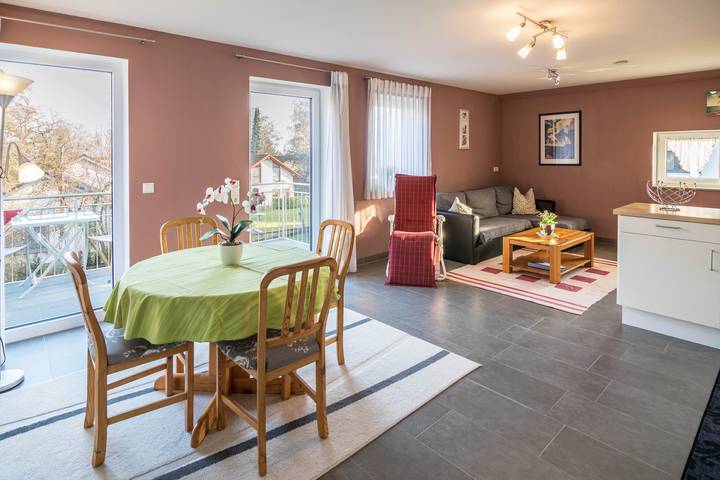 Geheel appartement, Charmant Appartement Voor Families "Haus Ruther 2" met Wi-Fi, Balkon & Tuin in Bad Saulgau, Region Bodensee-Oberschwaben