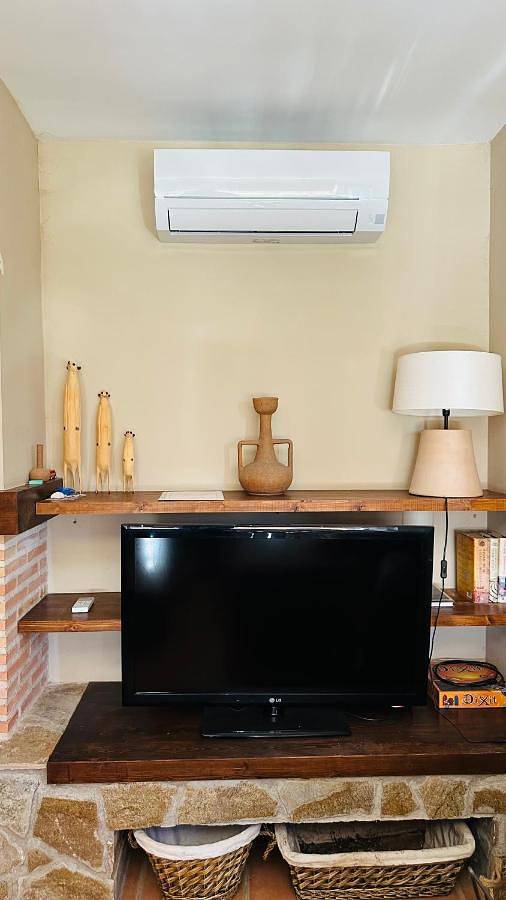 Chalet para 8 personas, con vistas además de piscina y jardín, Familias con niños en Provincia de Guadalajara - 2