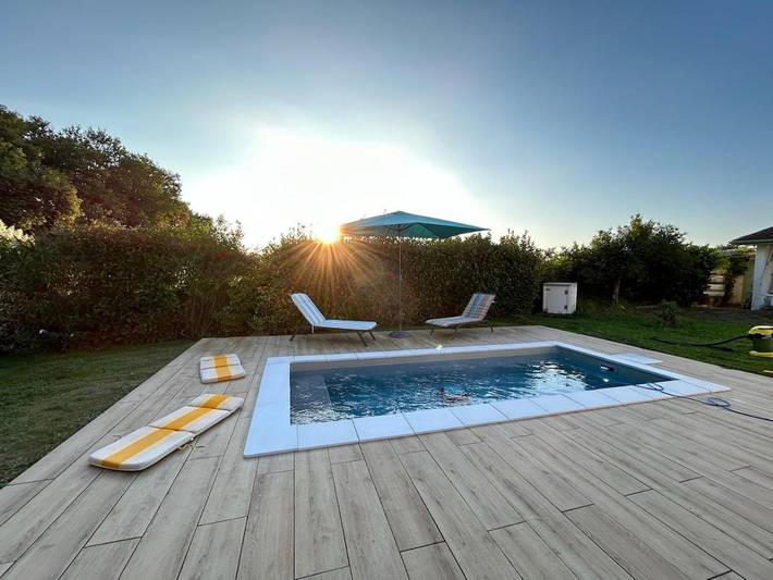Maison de vacances pour 2 personnes, avec jardin ainsi que piscine et terrasse
