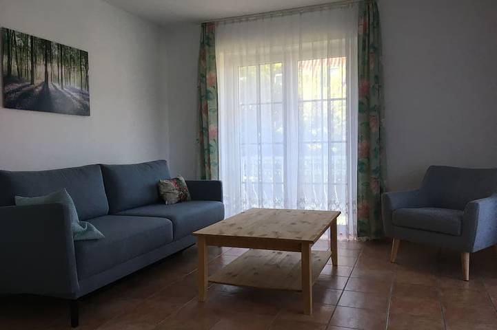 Ganze Wohnung, Gemütliche Ferienwohnung mit Terrasse im Herzen der Mecklenburgischen Seenplatte in Mirow, Mecklenburg-Strelitz